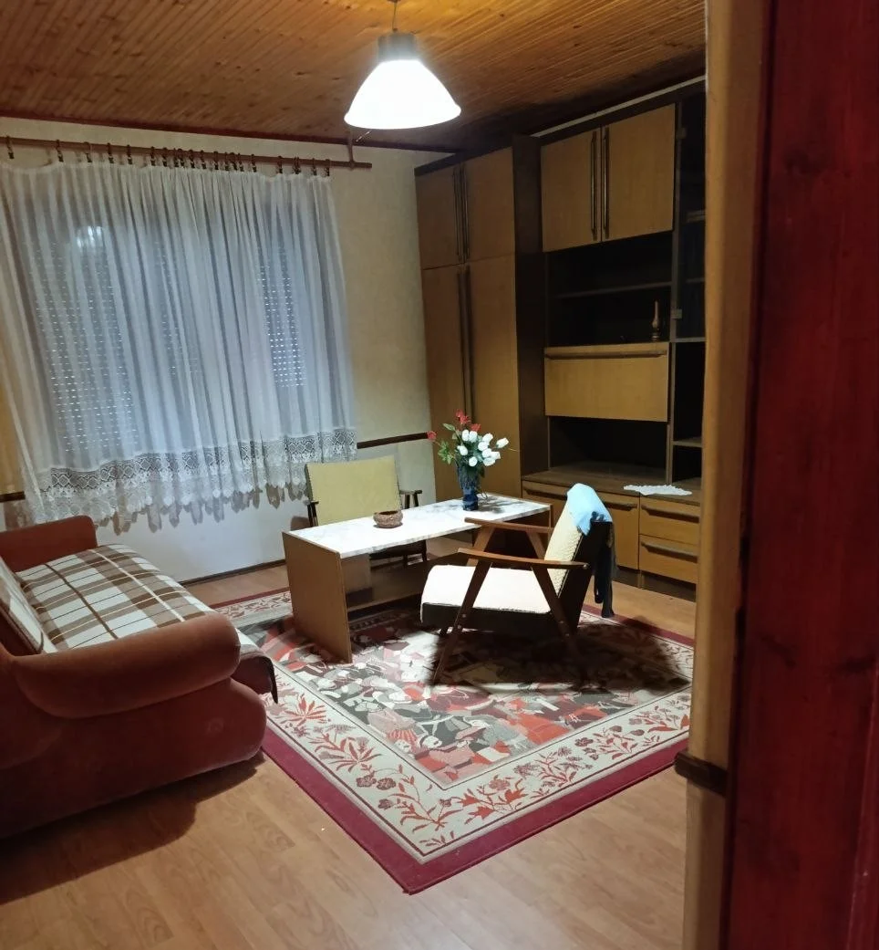 Жилой дом в городе. 40 км от Нови Сада.