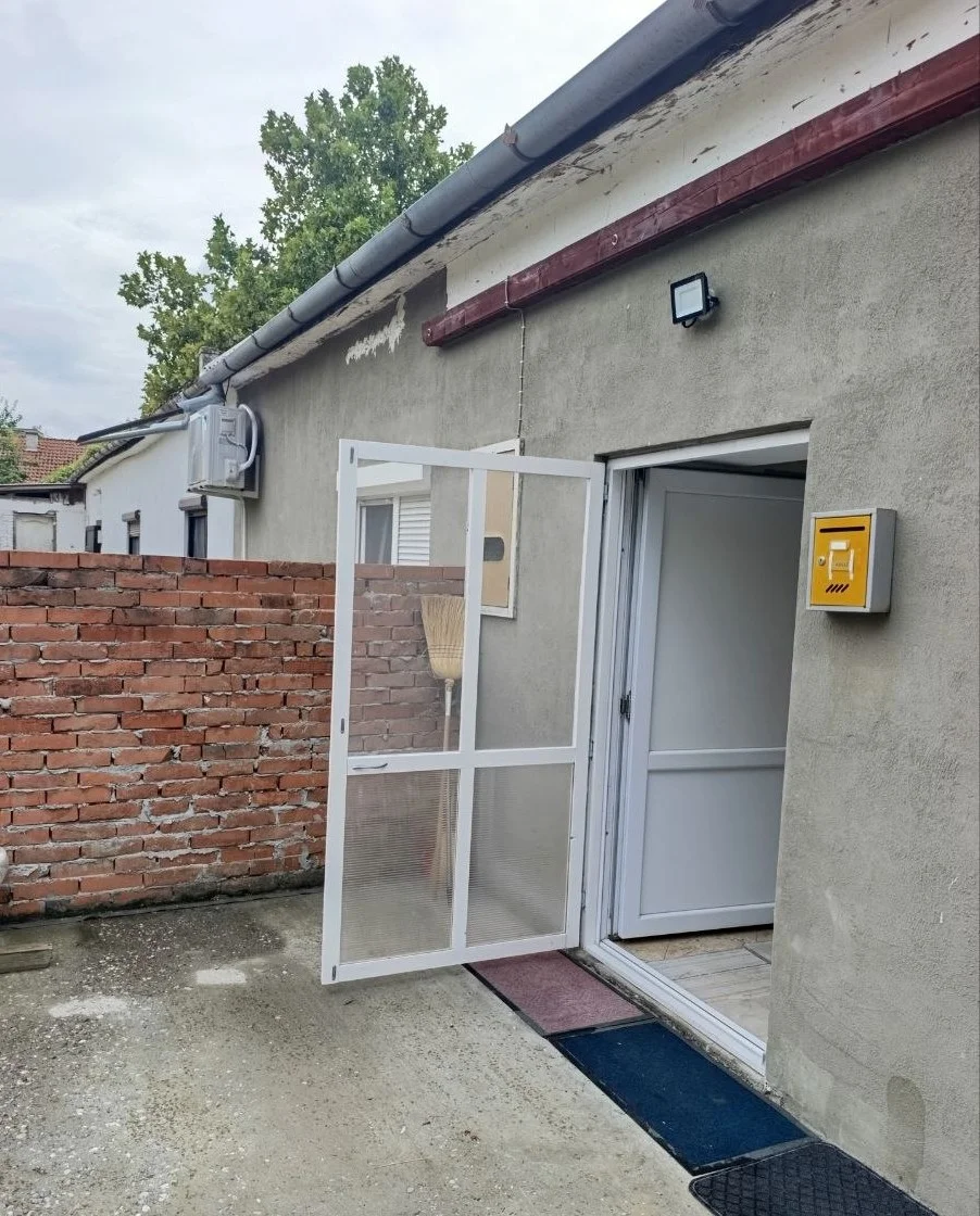 Квартира -дом в городе. 40 км от Нови Сада