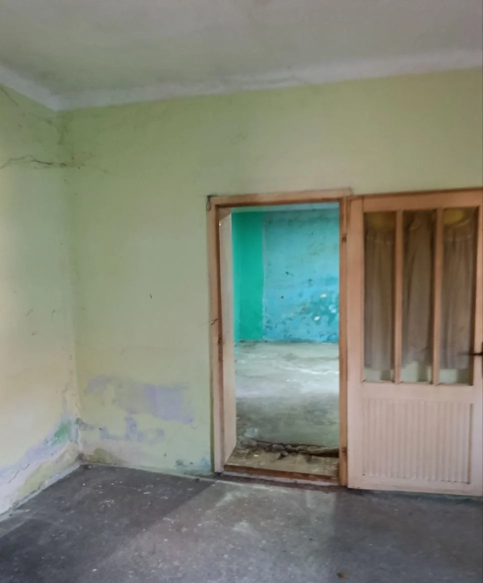 Дом с гаражом в городе Бечей. 40 км от Нови Сада